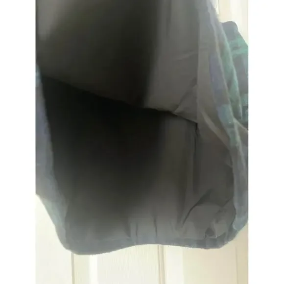 New Women’s Plaid Wool Skirt Size Medium - Picture 3 of 7